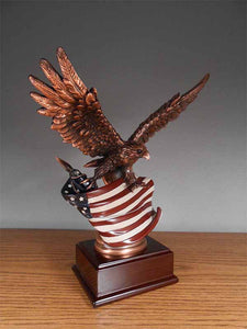 Eagle Statue w/ Flag #51163
